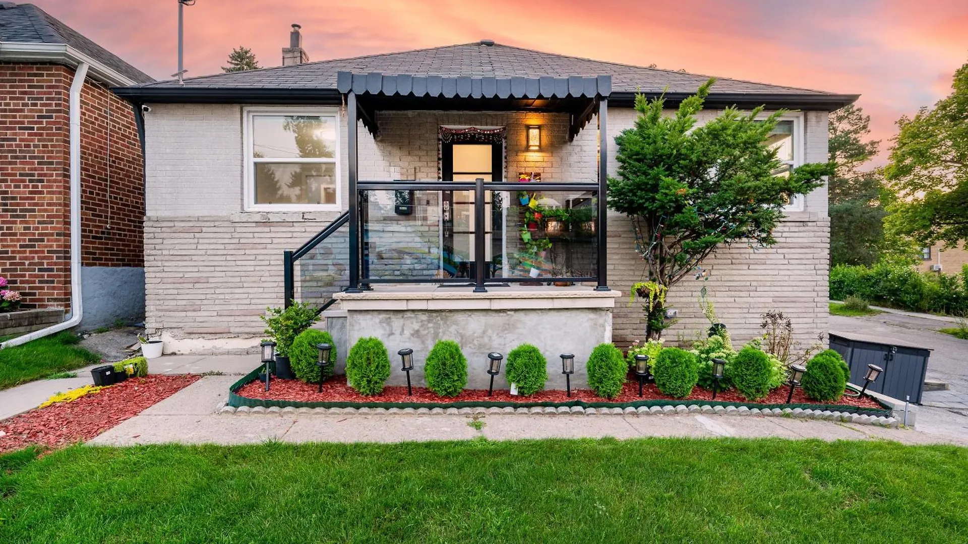 Resort-Like 4Br 3Ba Near Downtown, Four Seasons Hot Tub, Gym, King Bed Toronto Canada