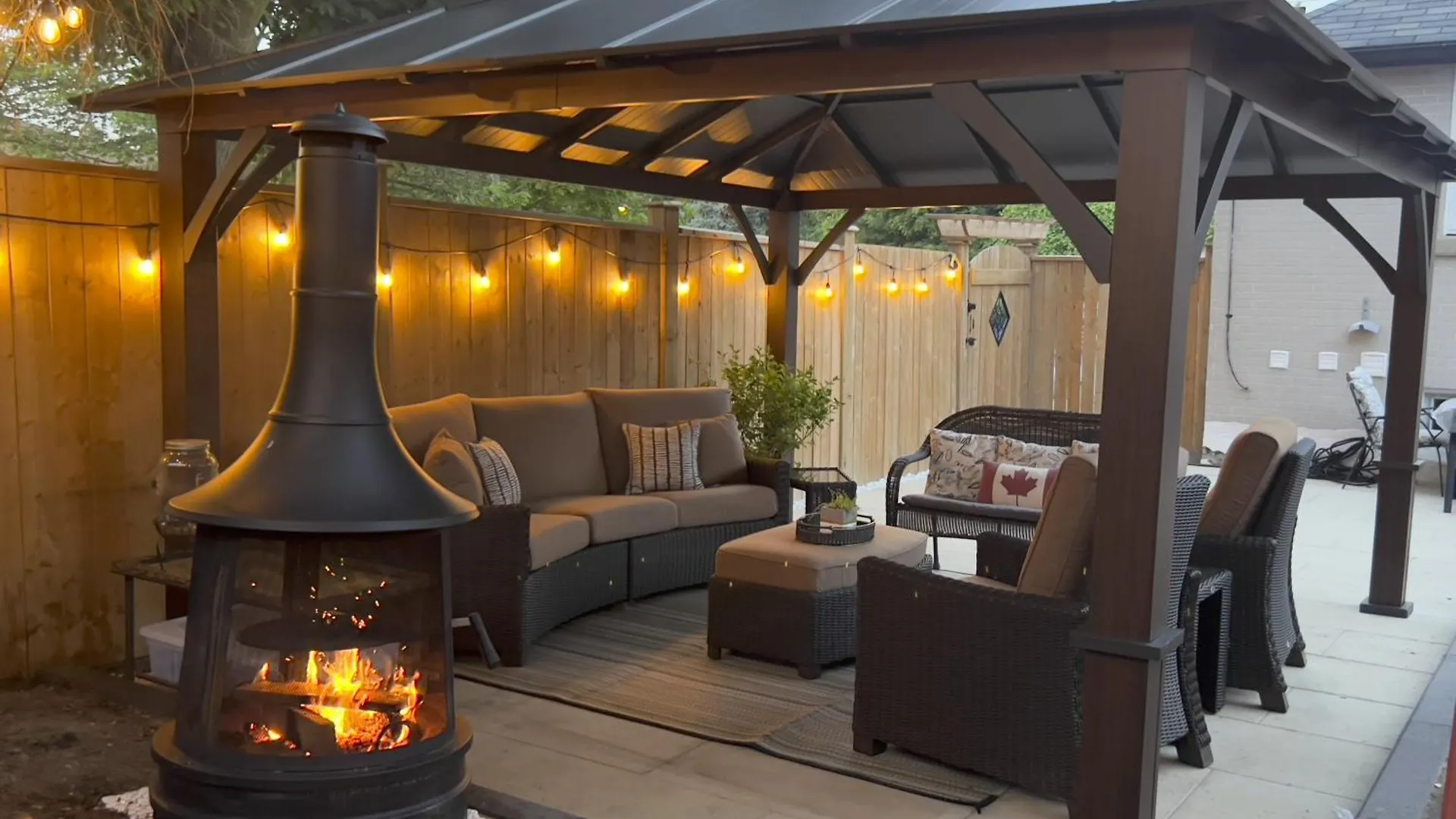 Resort-Like 4Br 3Ba Near Downtown, Four Seasons Hot Tub, Gym, King Bed Toronto 0*,