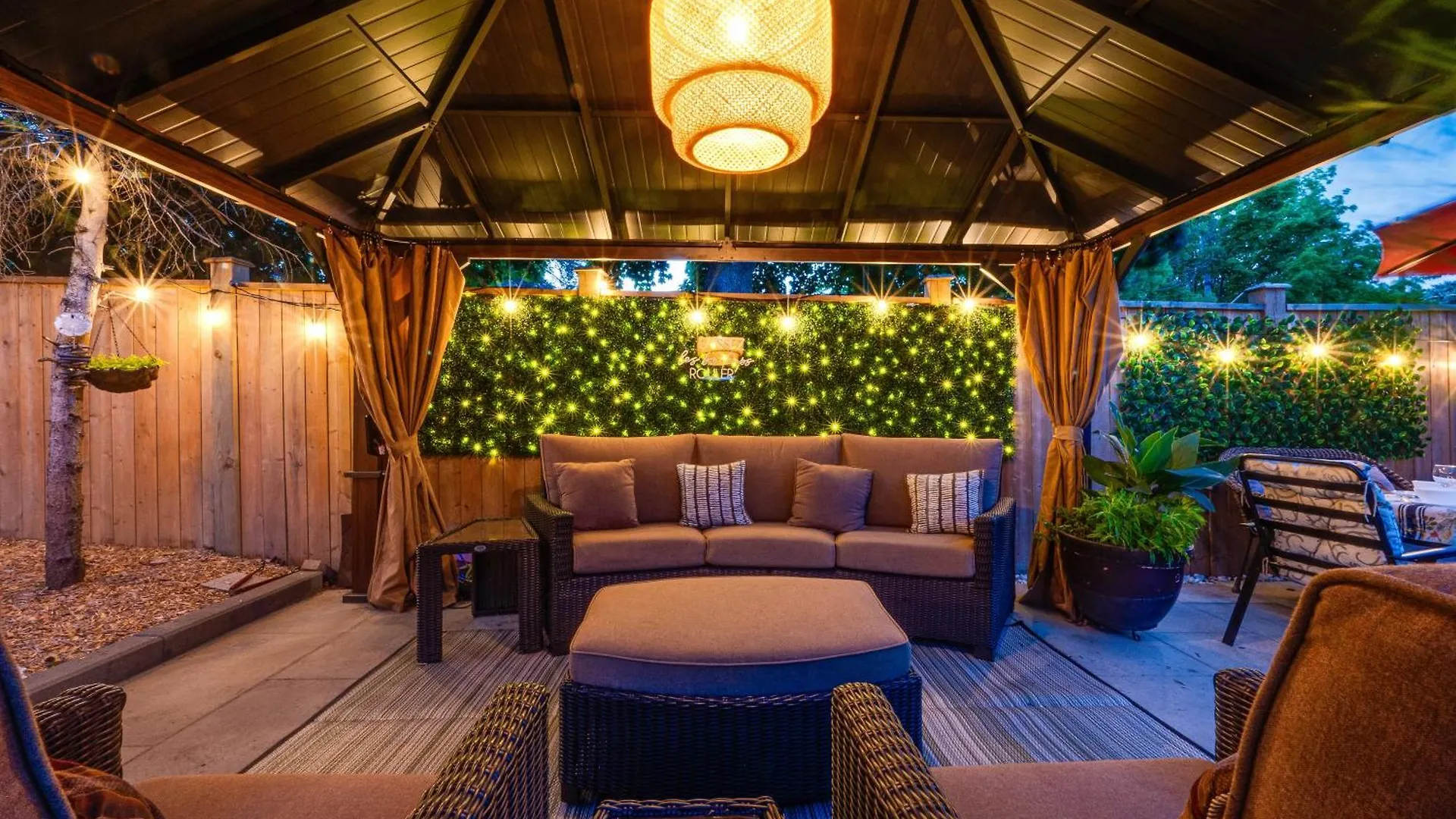 Appartamento Resort-Like 4Br 3Ba Near Downtown, Four Seasons Hot Tub, Gym, King Bed Toronto