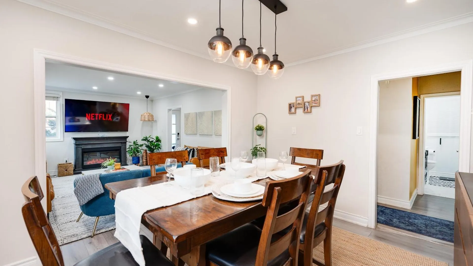 Resort-Like 4Br 3Ba Near Downtown, Four Seasons Hot Tub, Gym, King Bed Toronto Appartamento